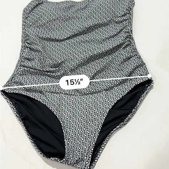 DKNY Bandeau Maillot One Piece Swimsuit Black & White Geometric Print size large - Picture 13 of 15